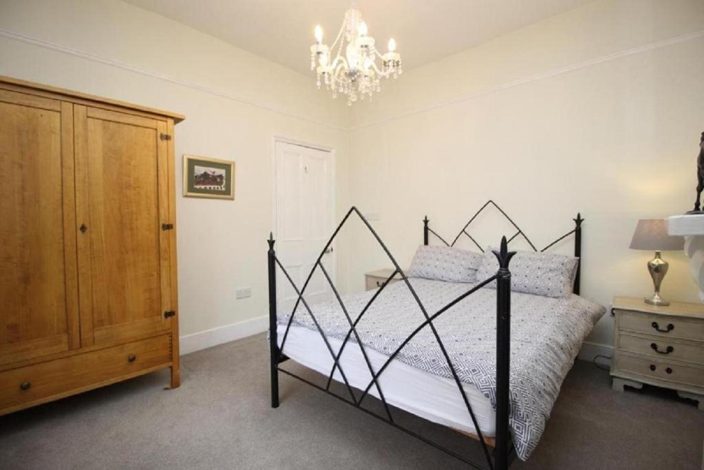 Orwell Villa Elegant Period 5 Bed Close To Town Sleeps 15 Cheltenham Exterior foto